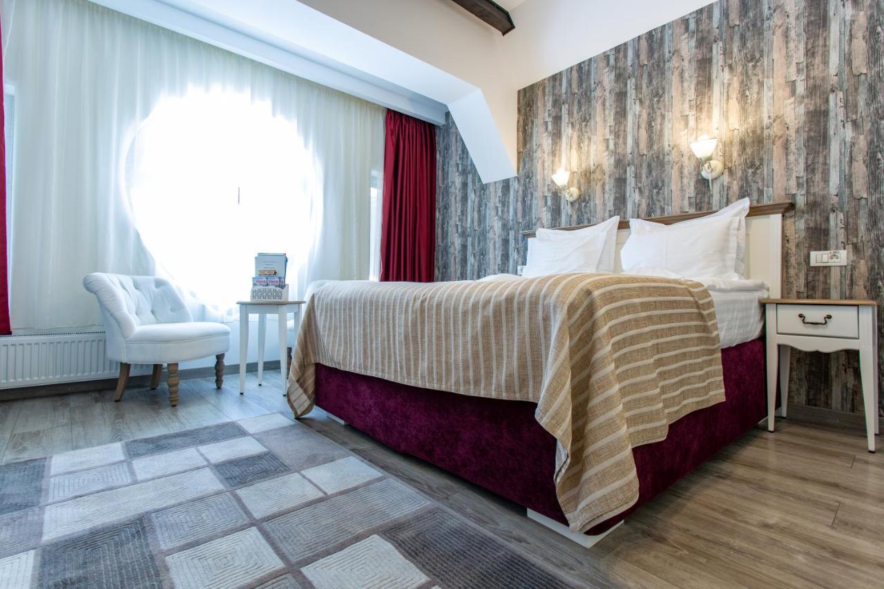 Pensiunea Carmen'S Mansion B Sinaia Zewnętrze zdjęcie